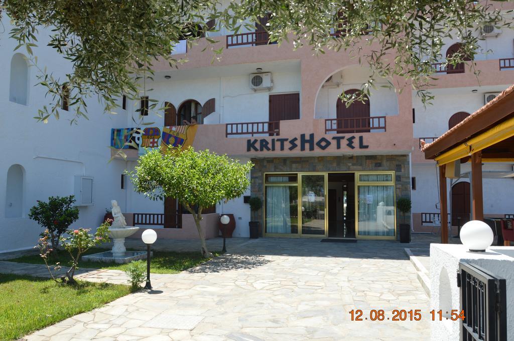 Krits Hotel 헐소니소스 외부 사진